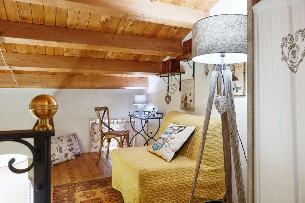 Les Petites Maisons D'Elise Шикли Екстериор снимка